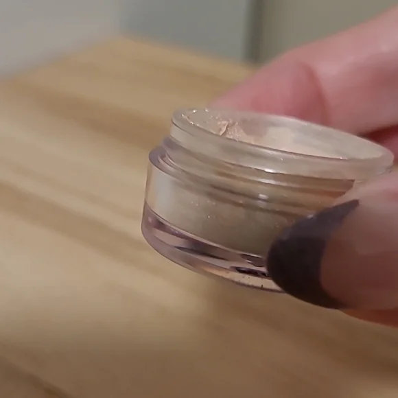 Bare Minerals Queen Phillis Eyeshadow Shimmer - Picture 2 of 5